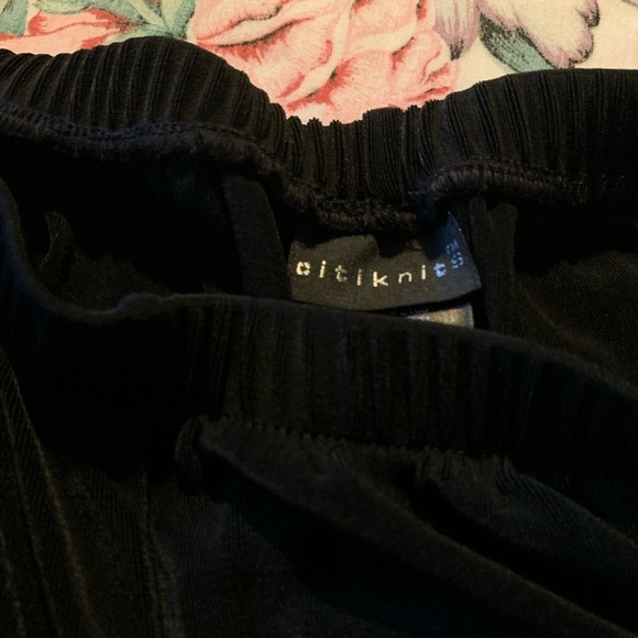 Citiiknits Woman’s Black Pants Size Dmall - Picture 7 of 7